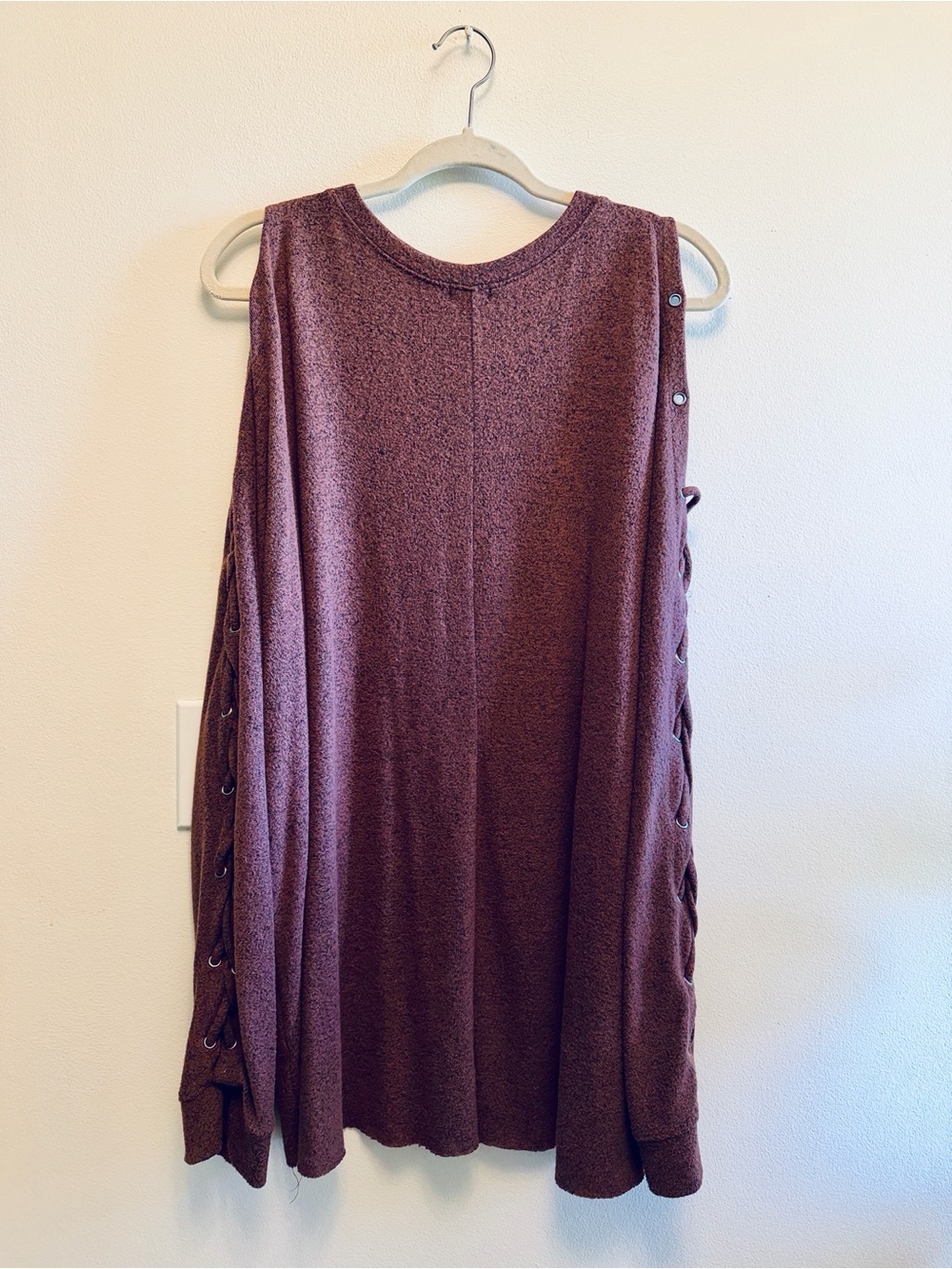 BKE Mauve Cold-Shoulder Tank with Side Grommet Lace-Up